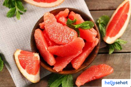 7 Khasiat Jeruk Bali Merah, Buah Tropis yang Kaya Zat Gizi untuk Kesehatan 1 5a3db8f4 gambar jeruk bali merah