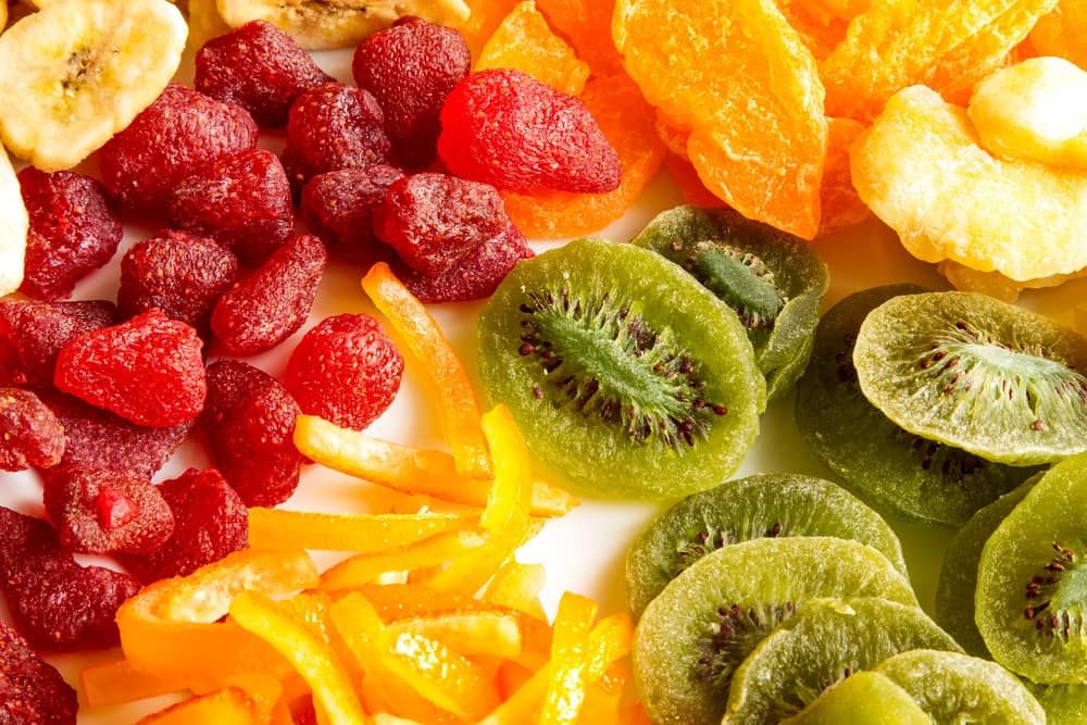 7 Manfaat Buah Kering untuk Kesehatan dan Risikonya: Panduan Lengkap 1 buah kering