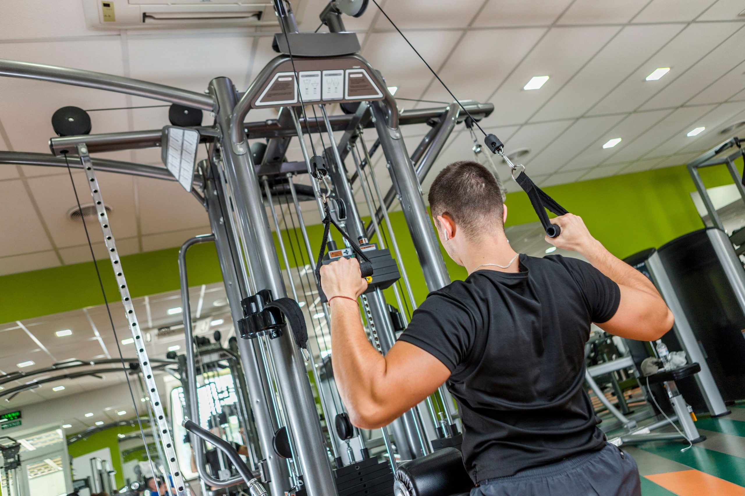 10 Alat Gym yang Bisa Dicoba untuk Menurunkan Berat Badan: Panduan Efektif 1 urlhttps3A2F2Fphoto fhad fithub.s3.ap southeast 1.amazonaws.com2F9 Alat Gym untuk Menurunkan Berat Badan secara Efektif 86b4ea61e1 scaled